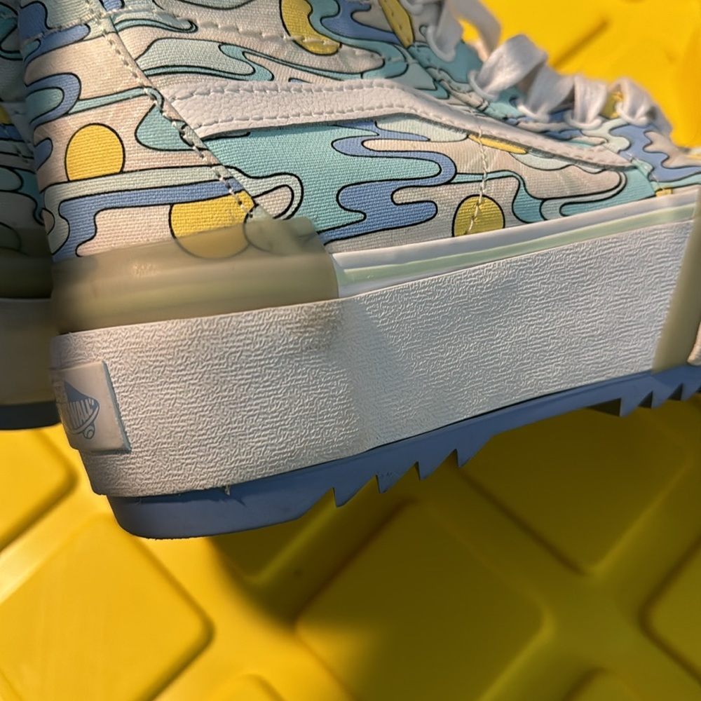 Vans!! - Picture 5 of 6